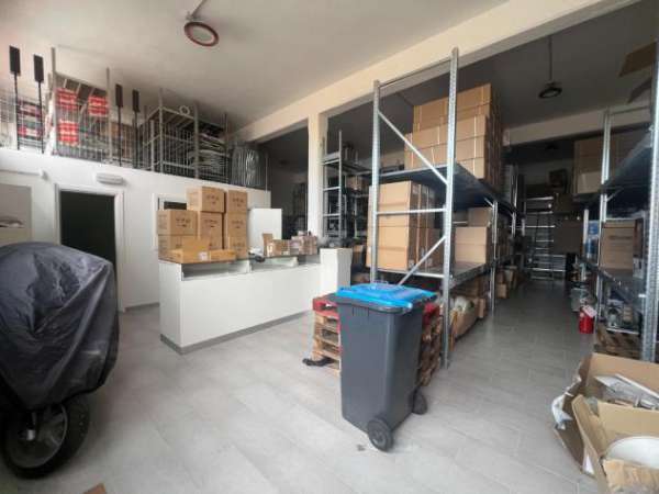 Foto Capannone commerciale in vendita a Vicopisano 165 mq  Rif: 1258967