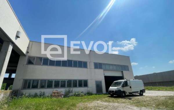 Foto Capannone in vendita a Campoformido