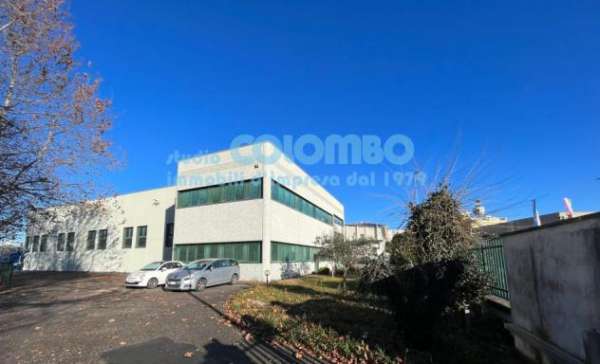 Foto Capannone in vendita a Lonato - 3 locali 1200mq