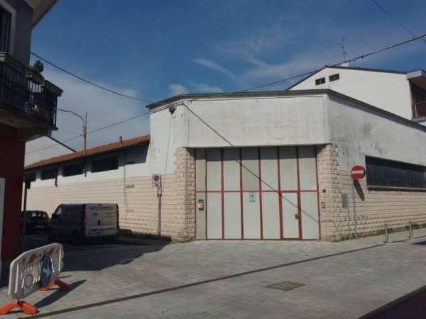 Foto Capannone in Vendita a Sedriano Sedriano - Centro