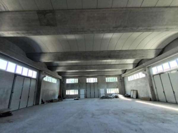 Foto Capannone industriale in vendita a Sorbano Del Giudice - Lucca 950 mq  Rif: 1276427