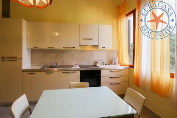 Foto Capoliveri - Elba - Trilocale in condominio con Piscina e campo da Tennis
