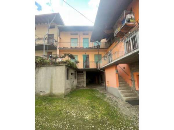 Foto Casa di campagna in Via Sant'Agostino