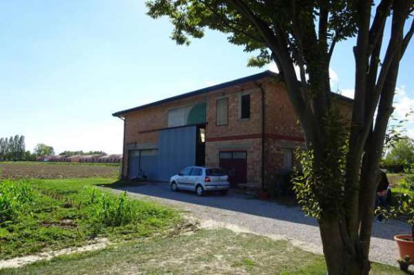Foto Casa Indipendente - Mirano . Rif.: 1128