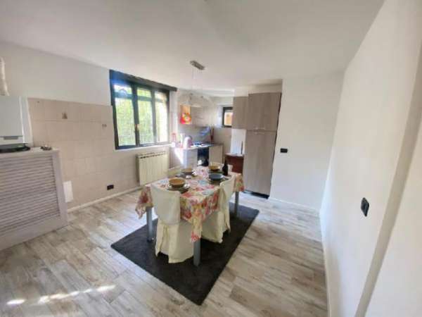 Foto Casa Indipendente - Sal� . Rif.: 003 Salo