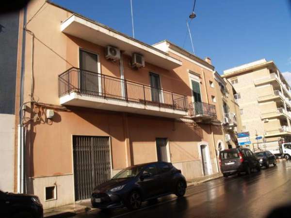 Foto Casa Indipendente 15 locali - Rif. 2240