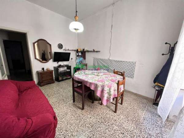 Foto CASA INDIPENDENTE DA RISTRUTTURARE