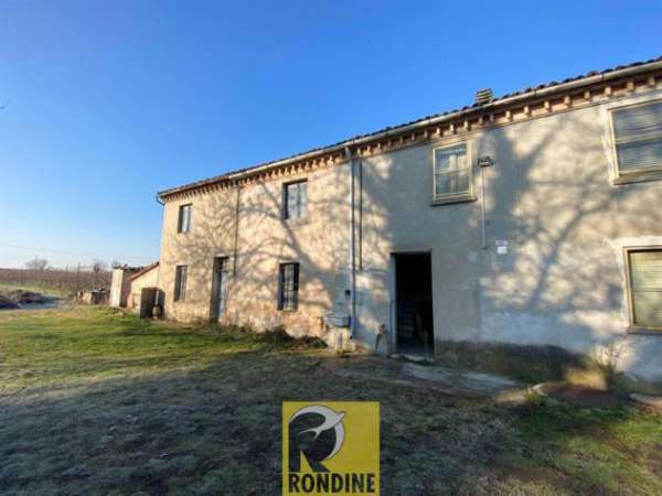Foto Casa indipendente da ristrutturare