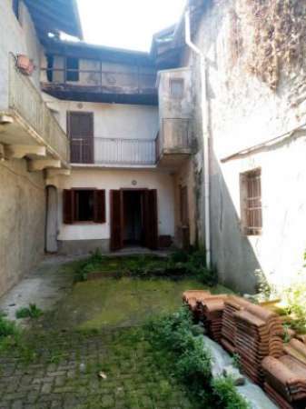 Foto Casa indipendente di 85 m con 3 locali in vendita a Golasecca