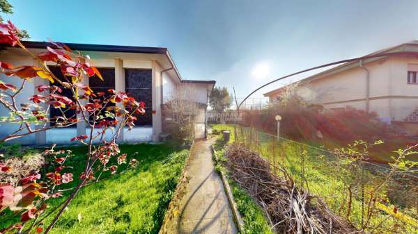 Foto Casa indipendente in vendita a Abano Terme