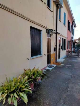 Foto Casa indipendente in vendita a Adria