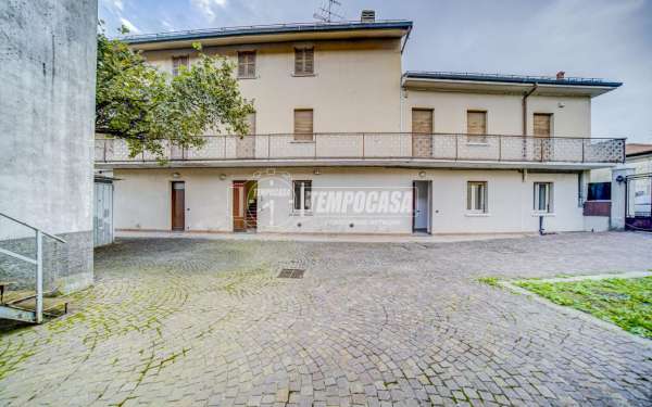 Foto Casa indipendente in vendita a Albizzate