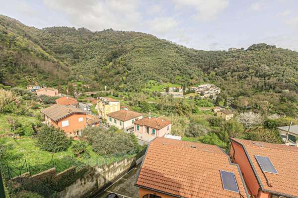 Foto Casa indipendente in vendita a Ameglia