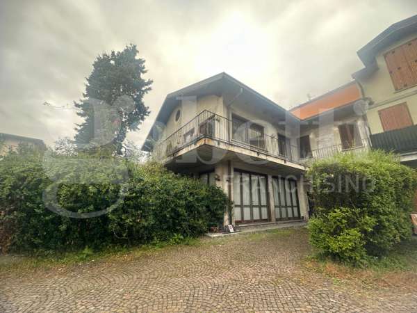 Foto Casa indipendente in vendita a Arosio