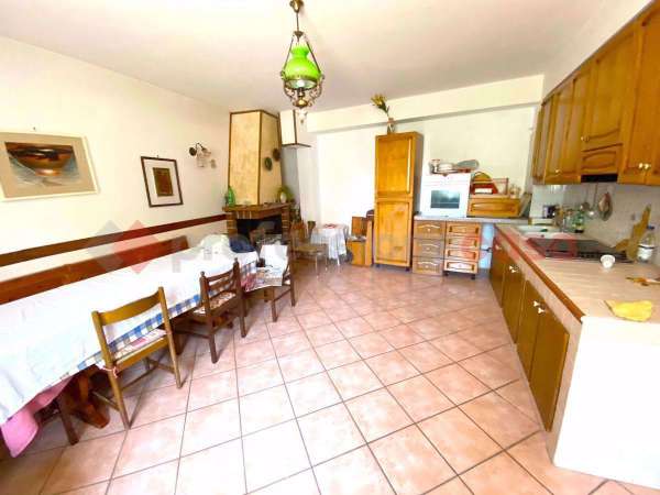 Foto Casa indipendente in vendita a Avezzano