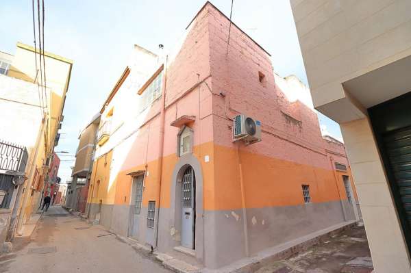 Foto Casa indipendente in vendita a Bari