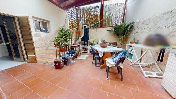 Foto Casa indipendente in vendita a Bari