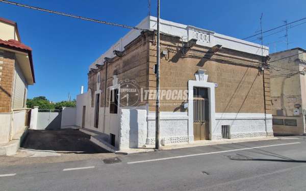 Foto Casa indipendente in vendita a Bari