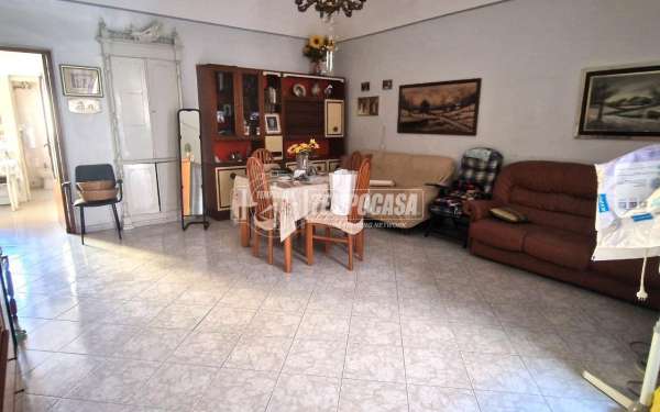 Foto Casa indipendente in vendita a Bari