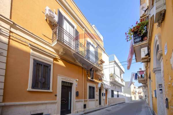 Foto Casa indipendente in vendita a Bari