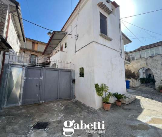 Foto Casa indipendente in vendita a Bellona