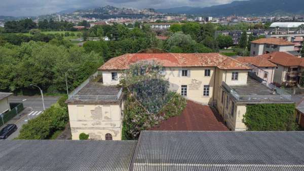 Foto Casa indipendente in vendita a Bergamo