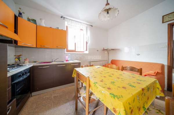 Foto Casa indipendente in vendita a Besnate