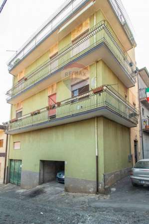 Foto Casa indipendente in vendita a Biancavilla