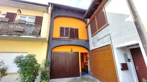 Foto Casa indipendente in vendita a Bregnano