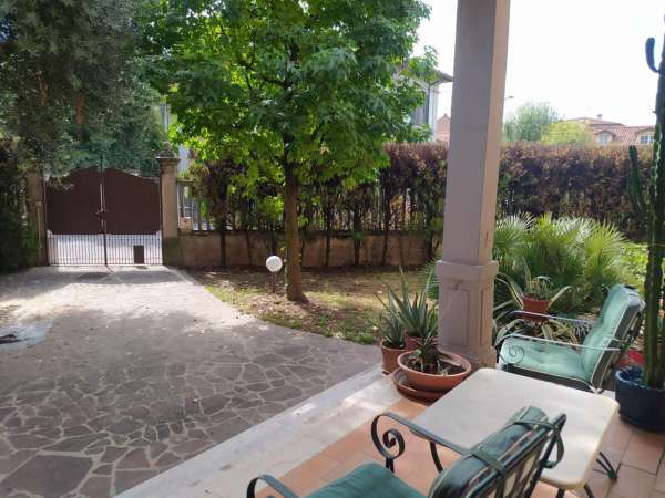 Foto Casa indipendente in vendita a Brescia