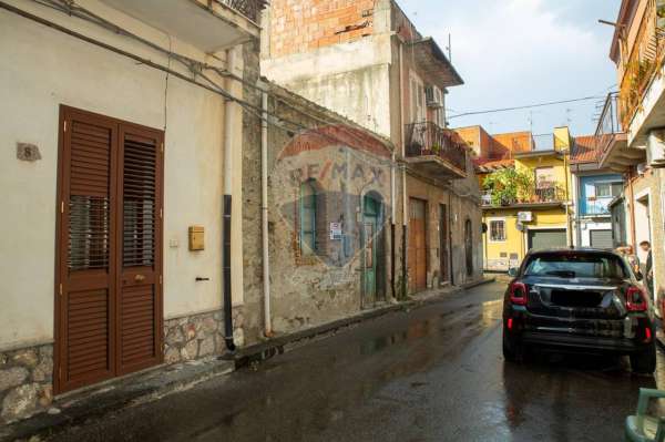Foto Casa indipendente in vendita a Calatabiano