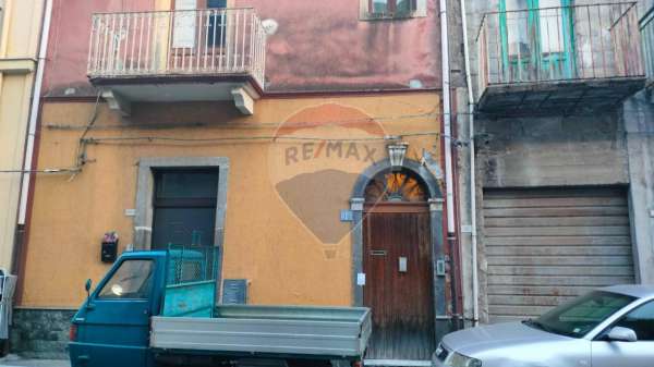 Foto Casa indipendente in vendita a Calatabiano