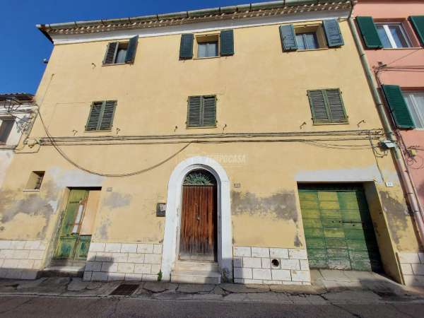 Foto Casa indipendente in vendita a Camerano