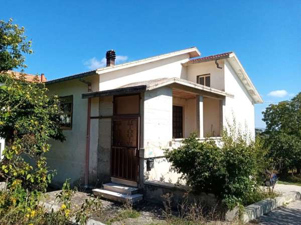 Foto Casa indipendente in vendita a Campobasso