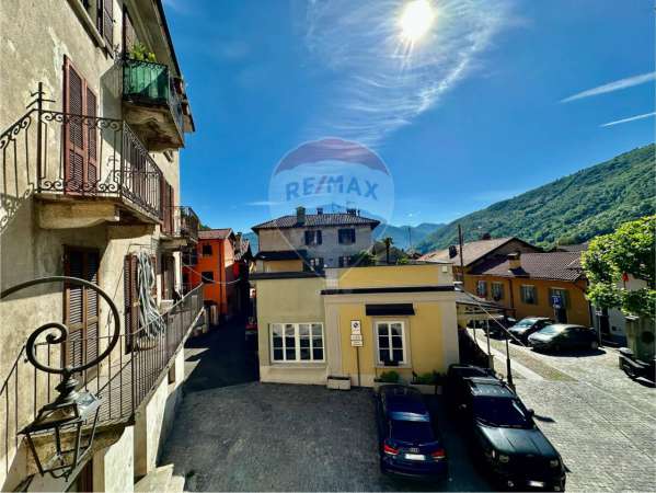 Foto Casa indipendente in vendita a Cannobio