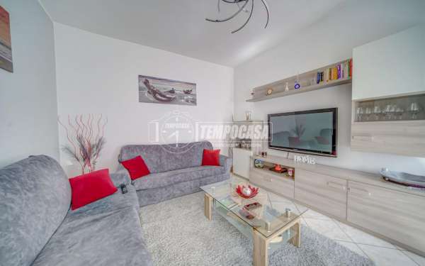 Foto Casa indipendente in vendita a Cassano Magnago