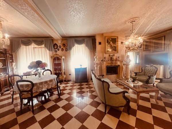 Foto Casa indipendente in vendita a Castelfranco Veneto