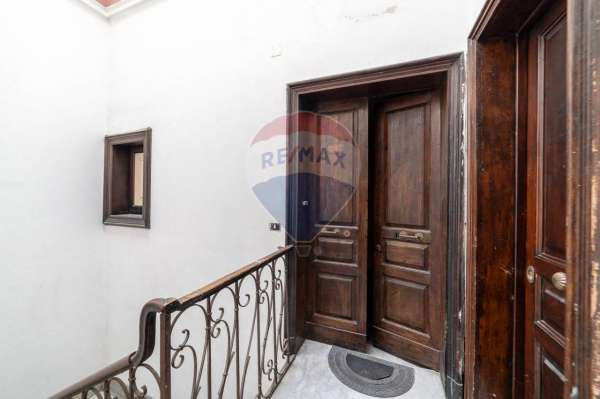 Foto Casa indipendente in vendita a Catania