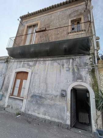 Foto Casa indipendente in vendita a Catania