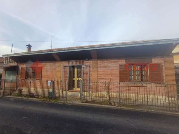 Foto Casa indipendente in vendita a Ceprano