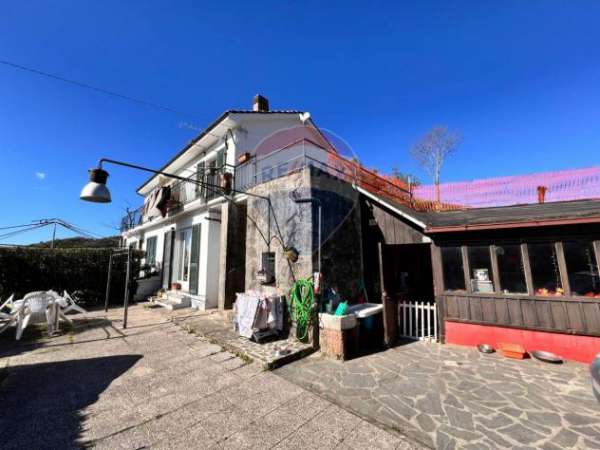Foto Casa indipendente in vendita a Chiavari - 4 locali 100mq