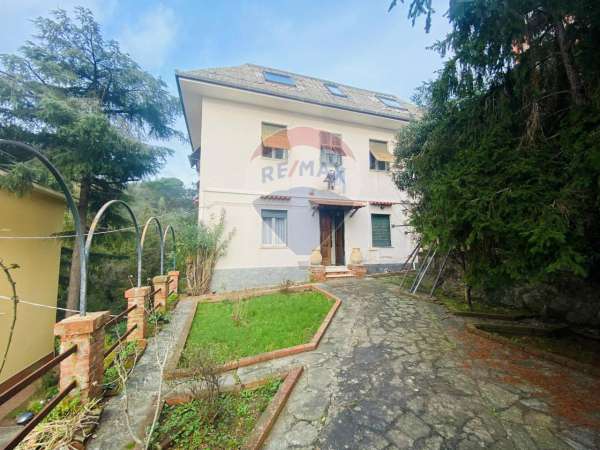 Foto Casa indipendente in vendita a Chiavari