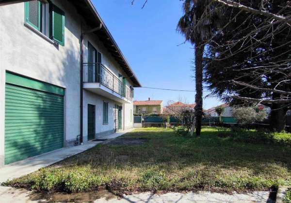 Foto Casa indipendente in vendita a Cogliate