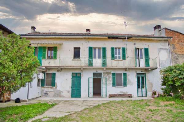 Foto Casa indipendente in vendita a Confienza