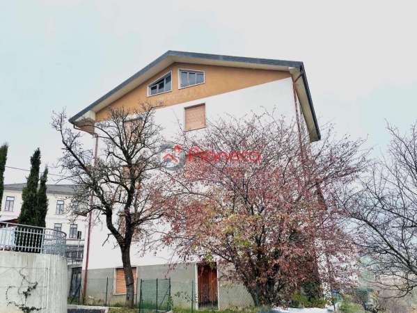 Foto Casa indipendente in vendita a Corna Imagna