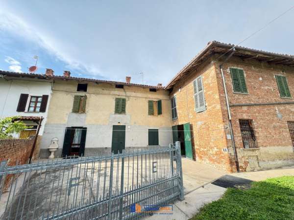 Foto Casa indipendente in vendita a Costigliole D'Asti