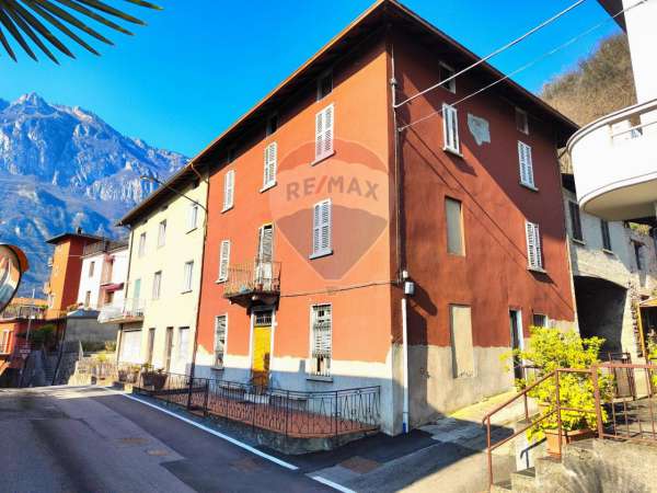 Foto Casa indipendente in vendita a Darfo Boario Terme