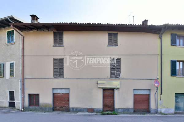 Foto Casa indipendente in vendita a Erba