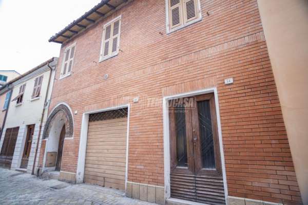 Foto Casa indipendente in vendita a Fano