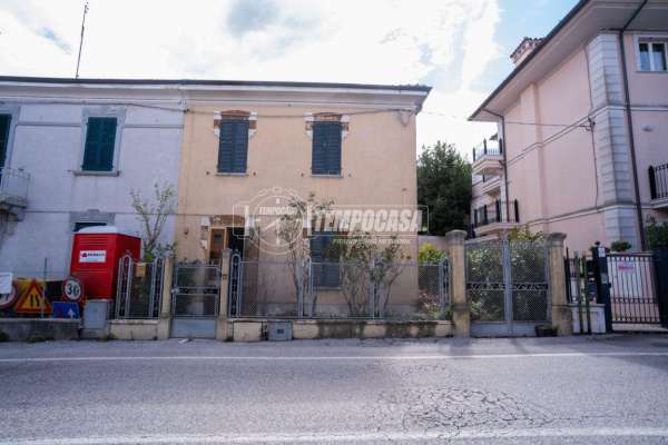Foto Casa indipendente in vendita a Fano